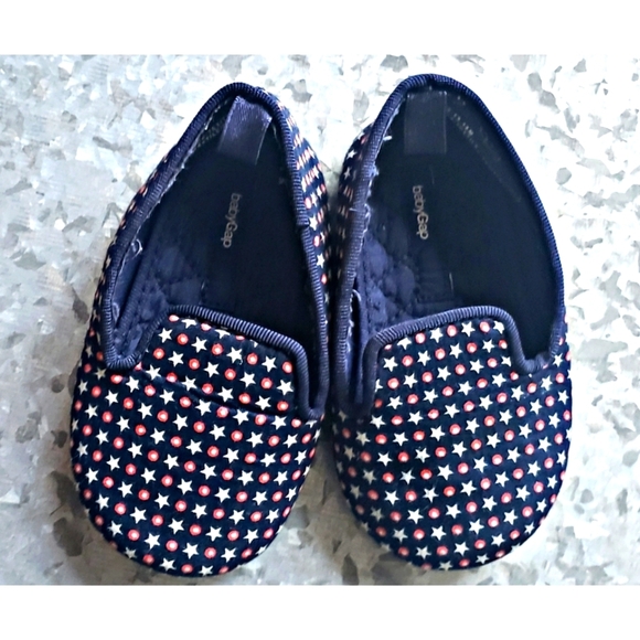 75. 2/$10 Gap Toddler loafer - Picture 2 of 6